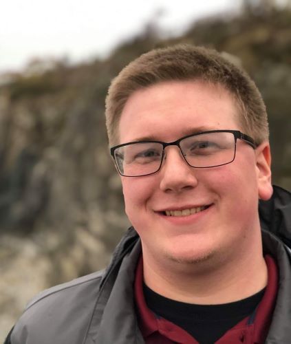 A selfie of the writer of this website